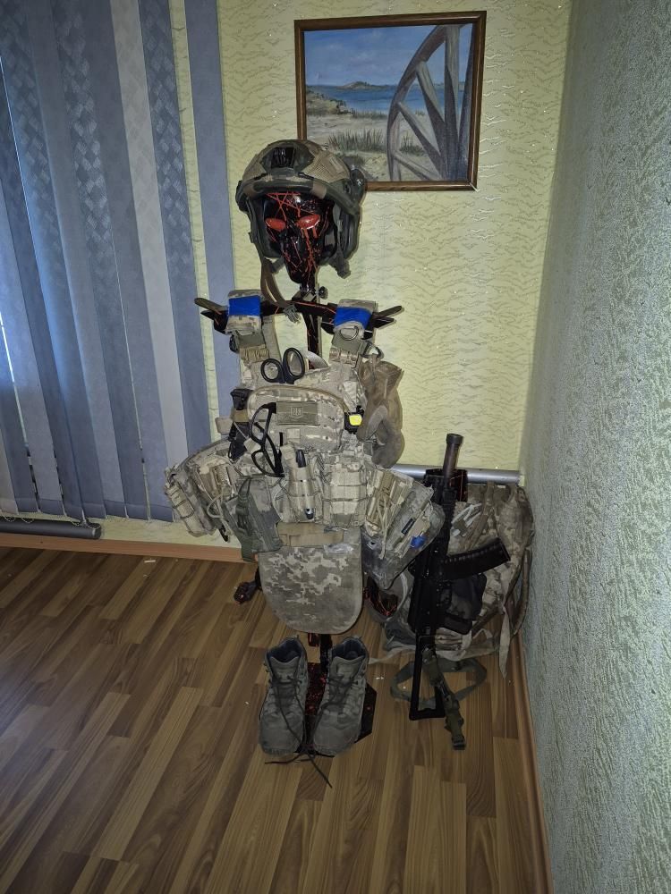 Стійка для зберігання спорядження / C-01 Єхидник