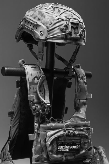 Стійка для зберігання спорядження / C-02